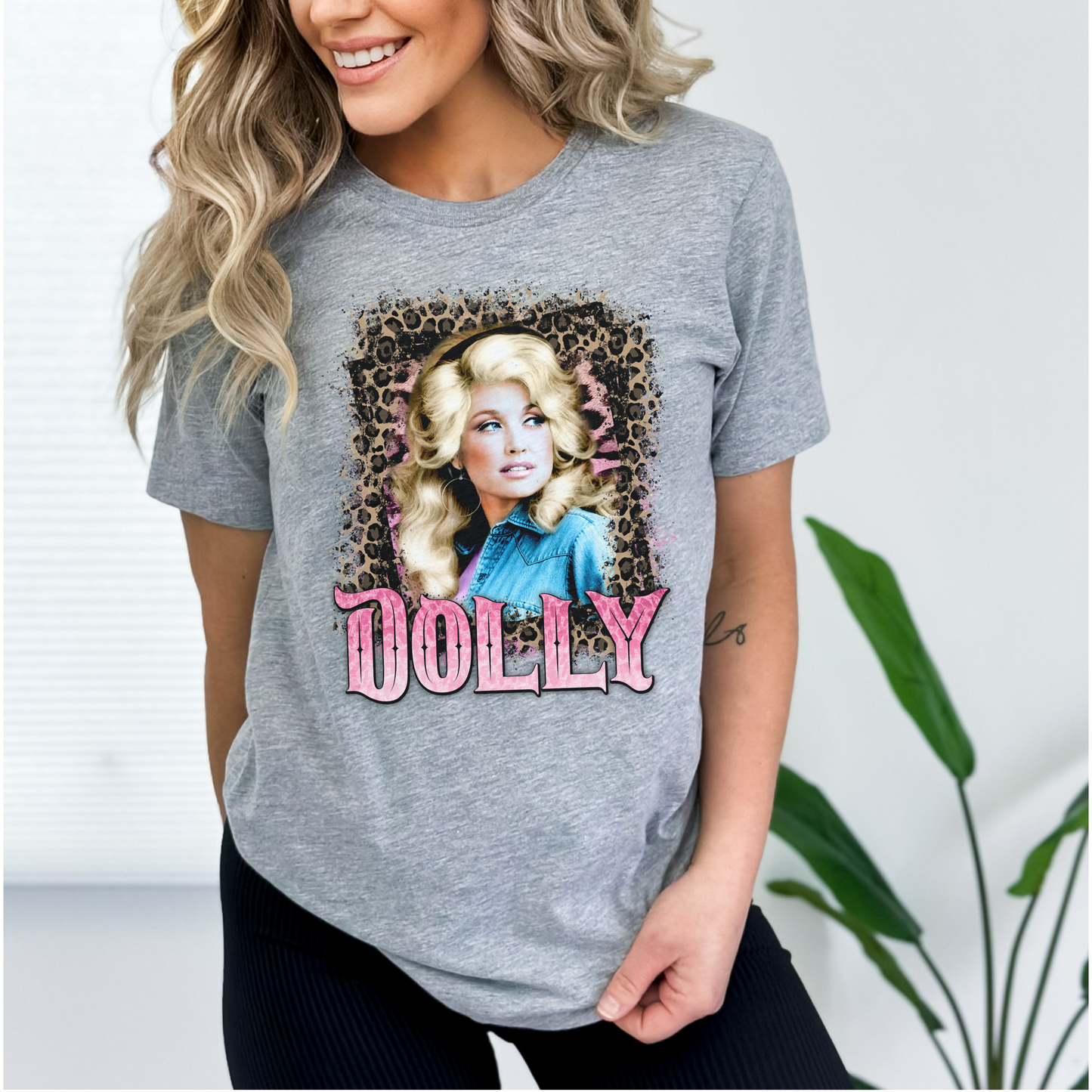 Dolly Tee